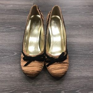 Splash Fashion Footwear; Size 8.5